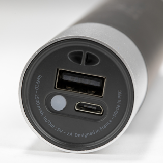 LAMPE TORCHE 2500 mAh F10